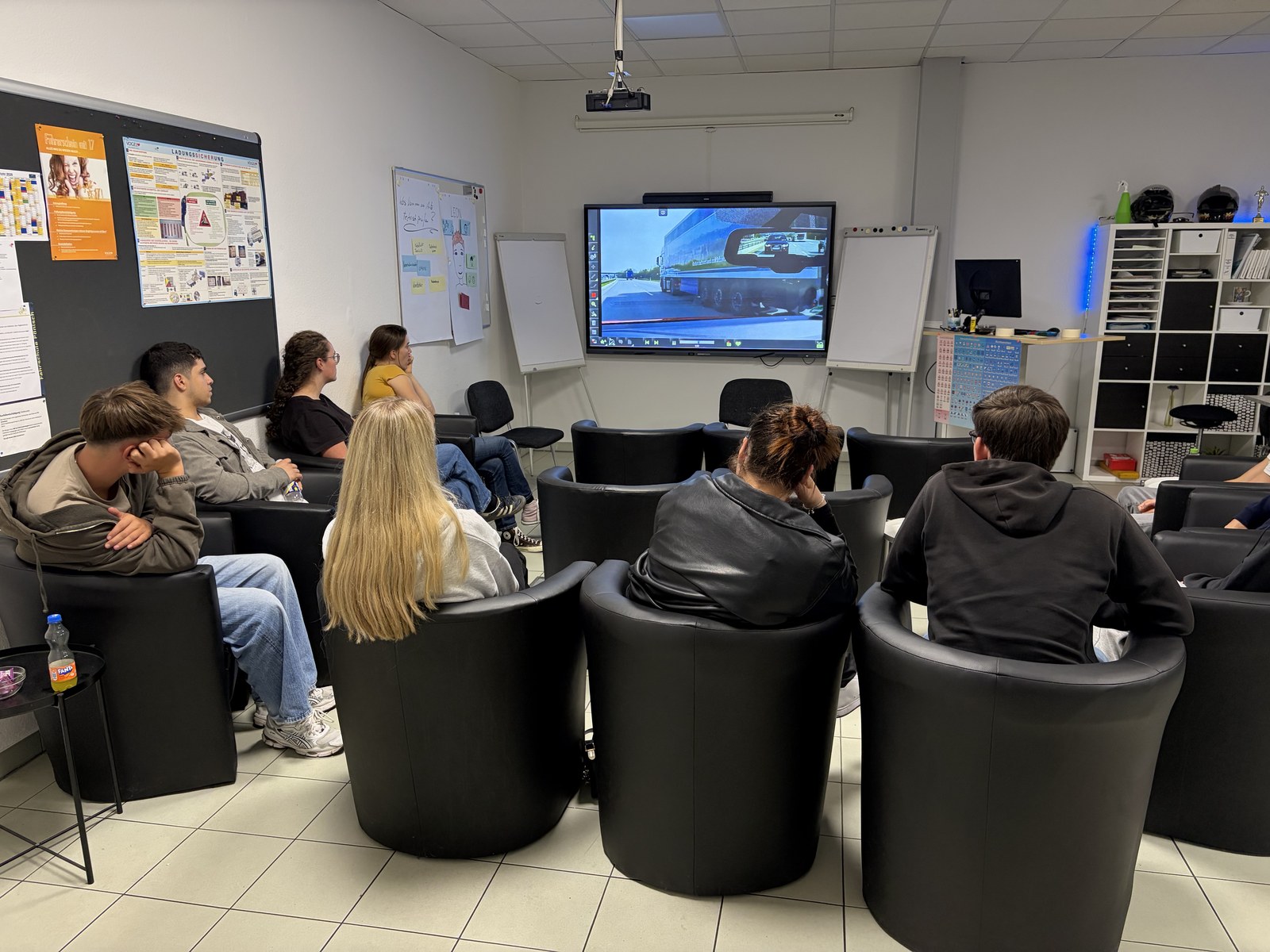 Theorieunterricht in der Fahrschule Pönisch in Nürnberg-Ziegelstein